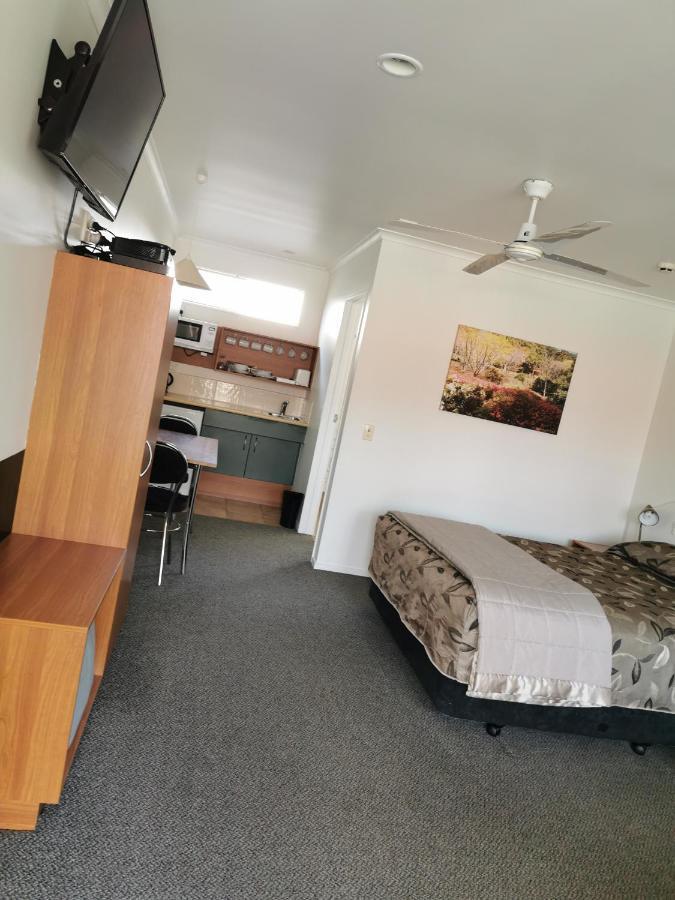 Bks Egmont Motor Lodge New Plymouth Esterno foto