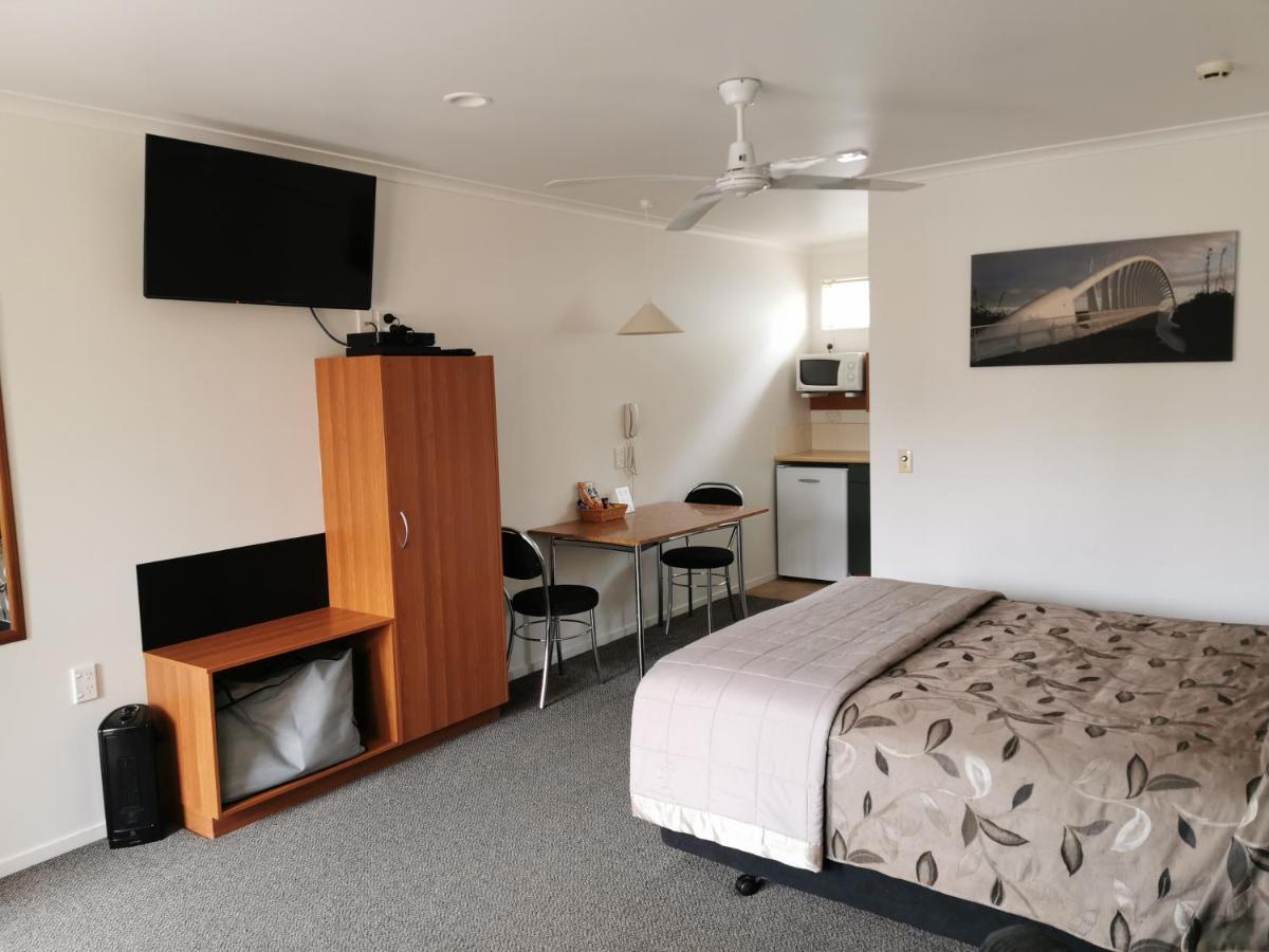 Bks Egmont Motor Lodge New Plymouth Esterno foto